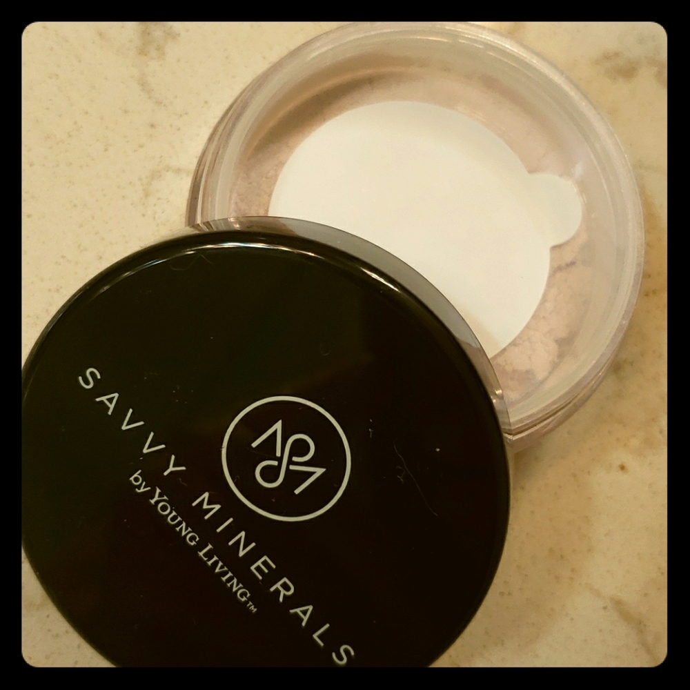 Savvy minerals veil diamond dust by young living